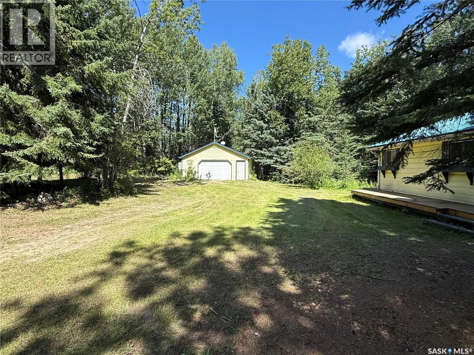 Rest A While Acreage