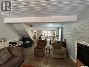 20 Nipew PLACE