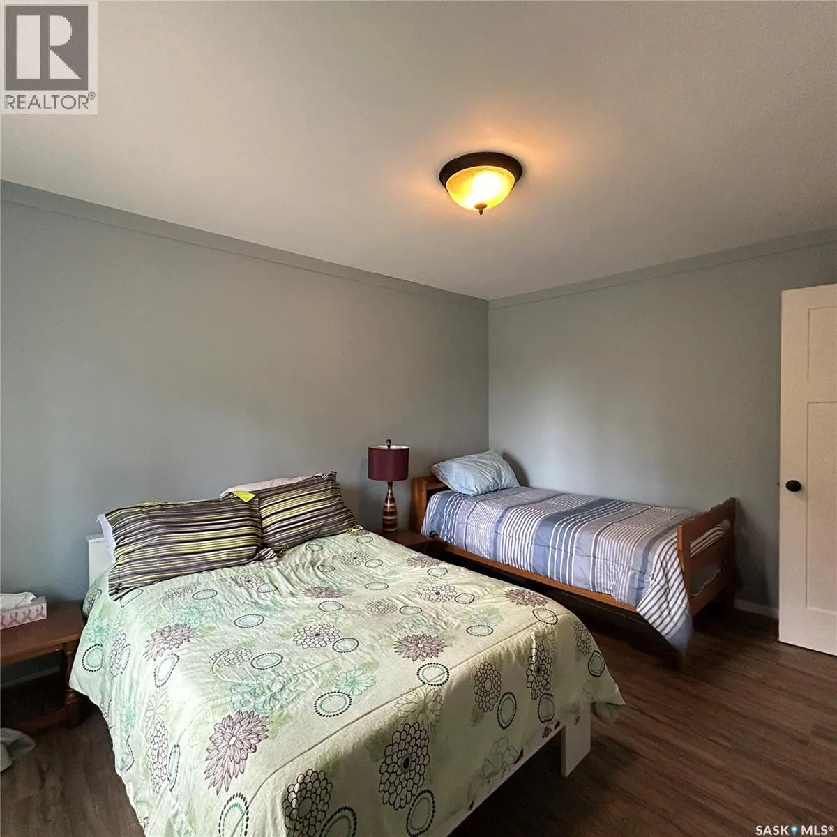 20 Nipew PLACE