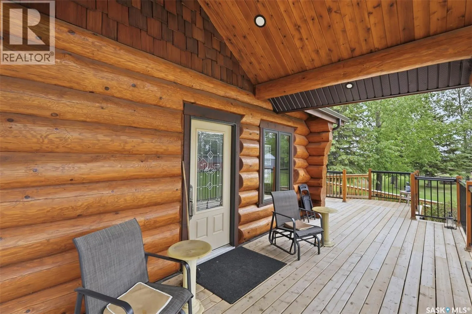Paskaruk Acreage