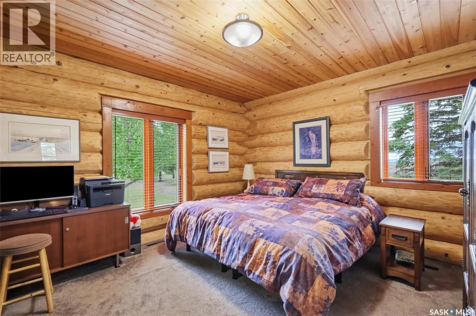 Paskaruk Acreage