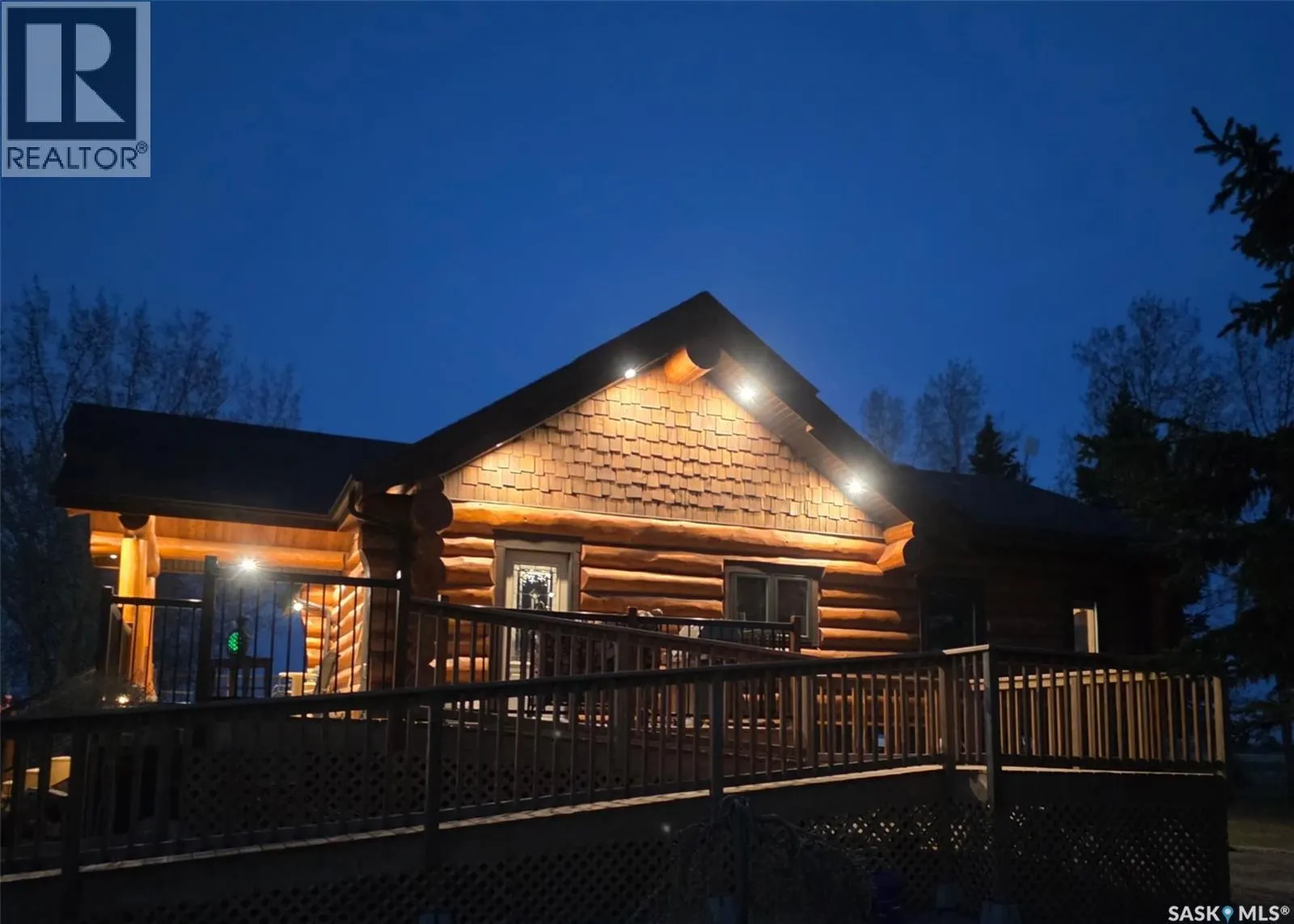 Paskaruk Acreage