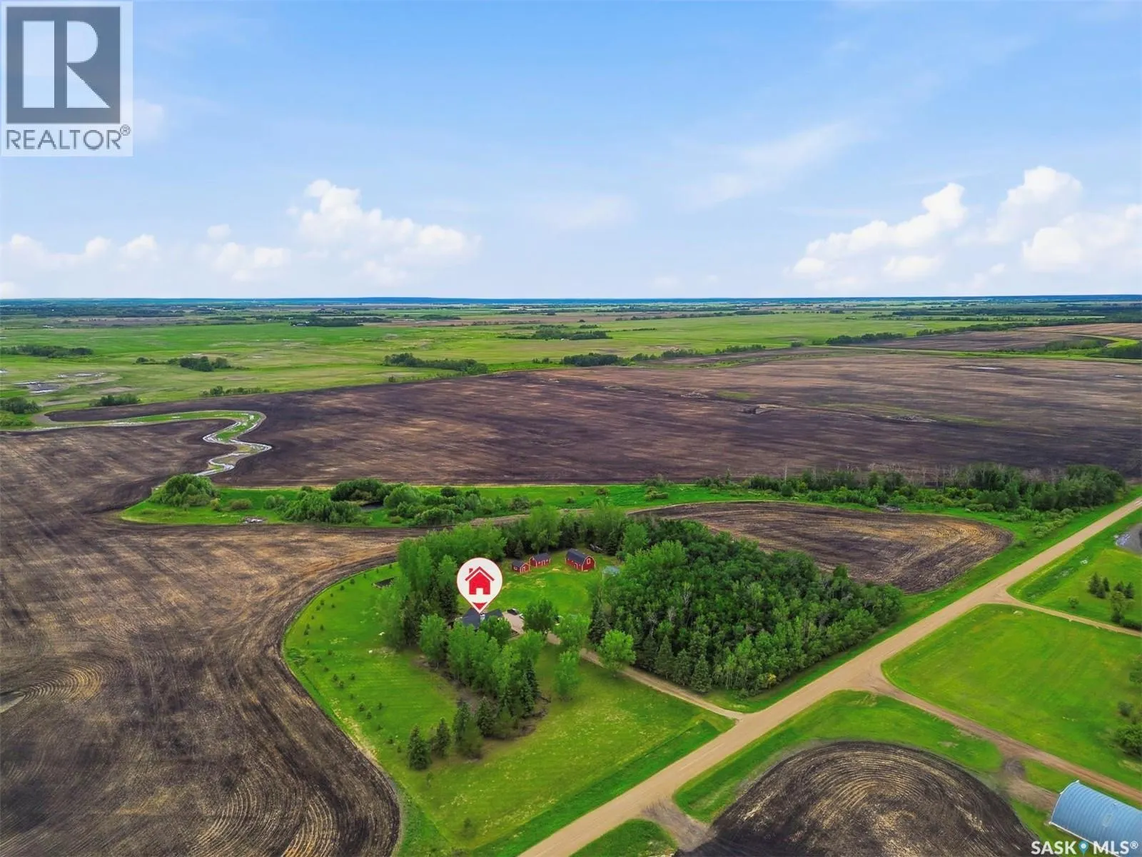 Paskaruk Acreage