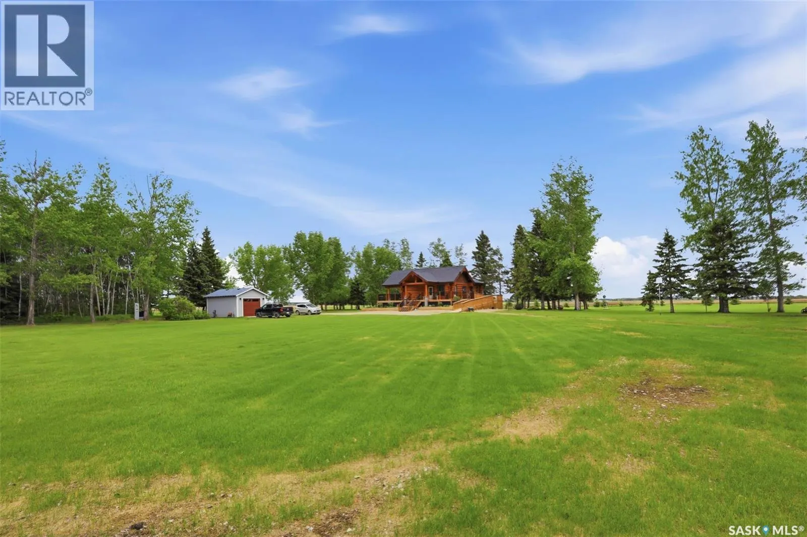 Paskaruk Acreage