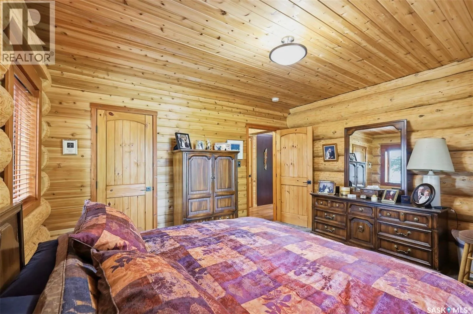 Paskaruk Acreage