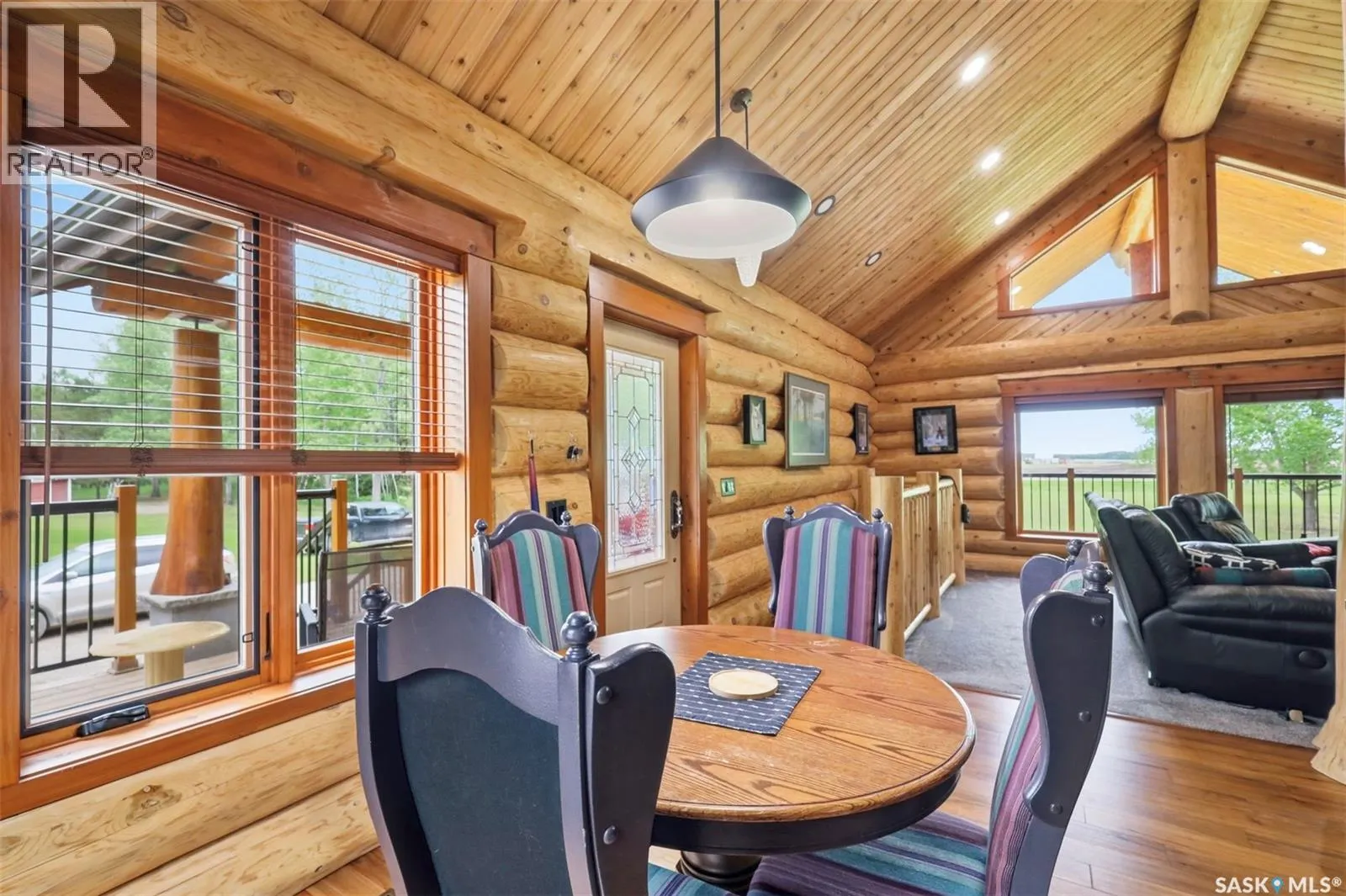 Paskaruk Acreage