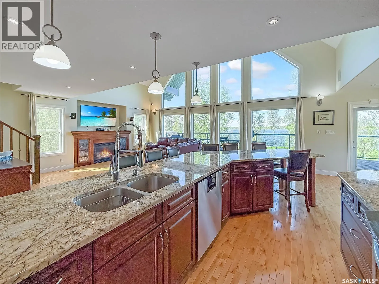 46 Sunset WAY