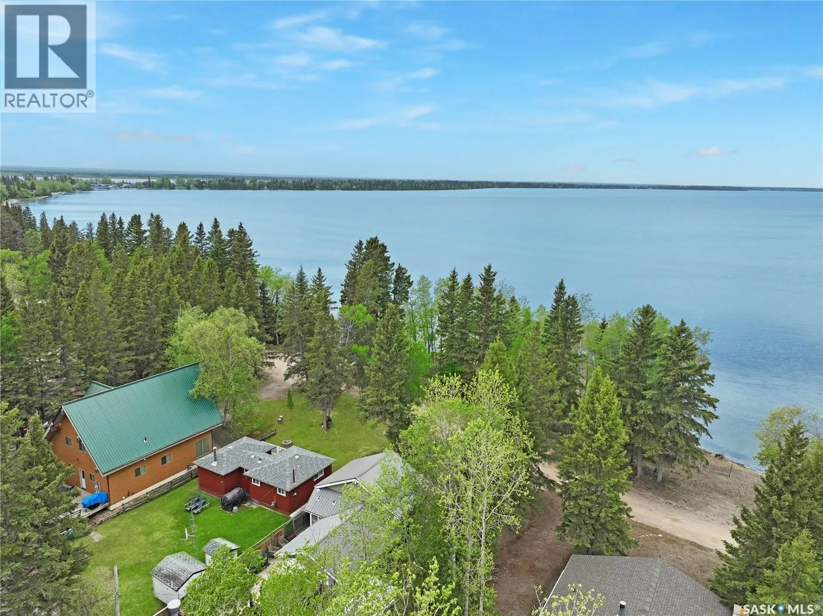 110 Lakeshore DRIVE