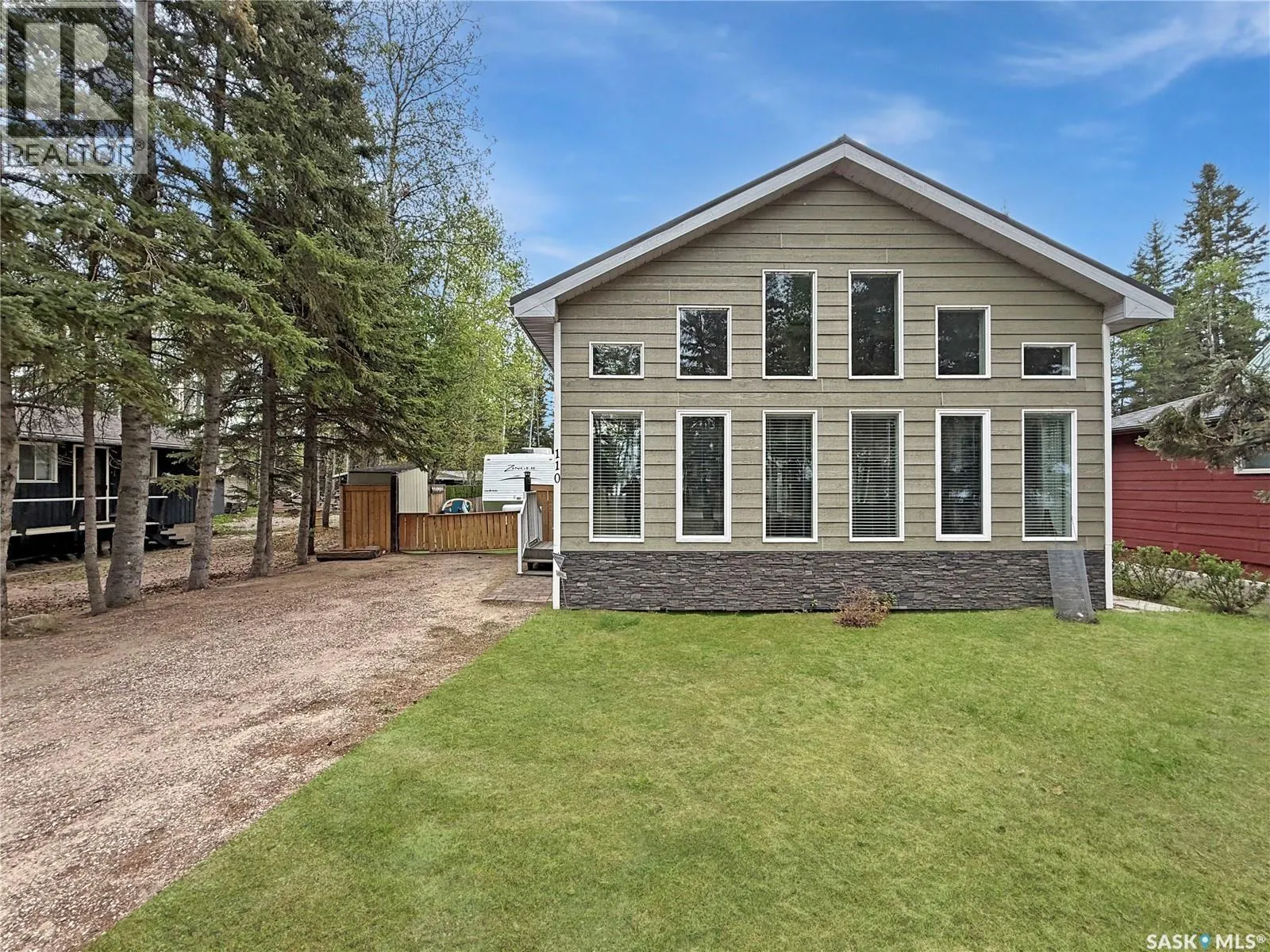 110 Lakeshore DRIVE