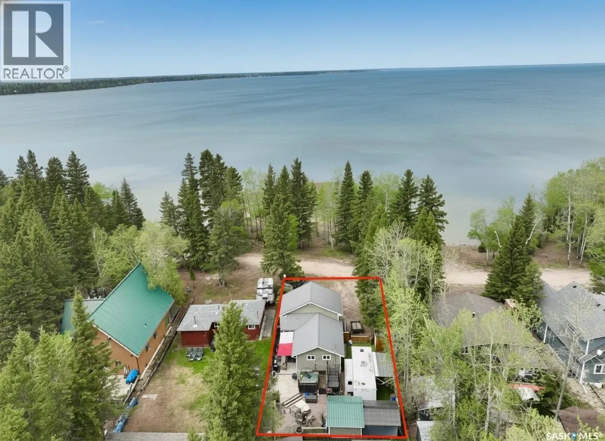 110 Lakeshore DRIVE