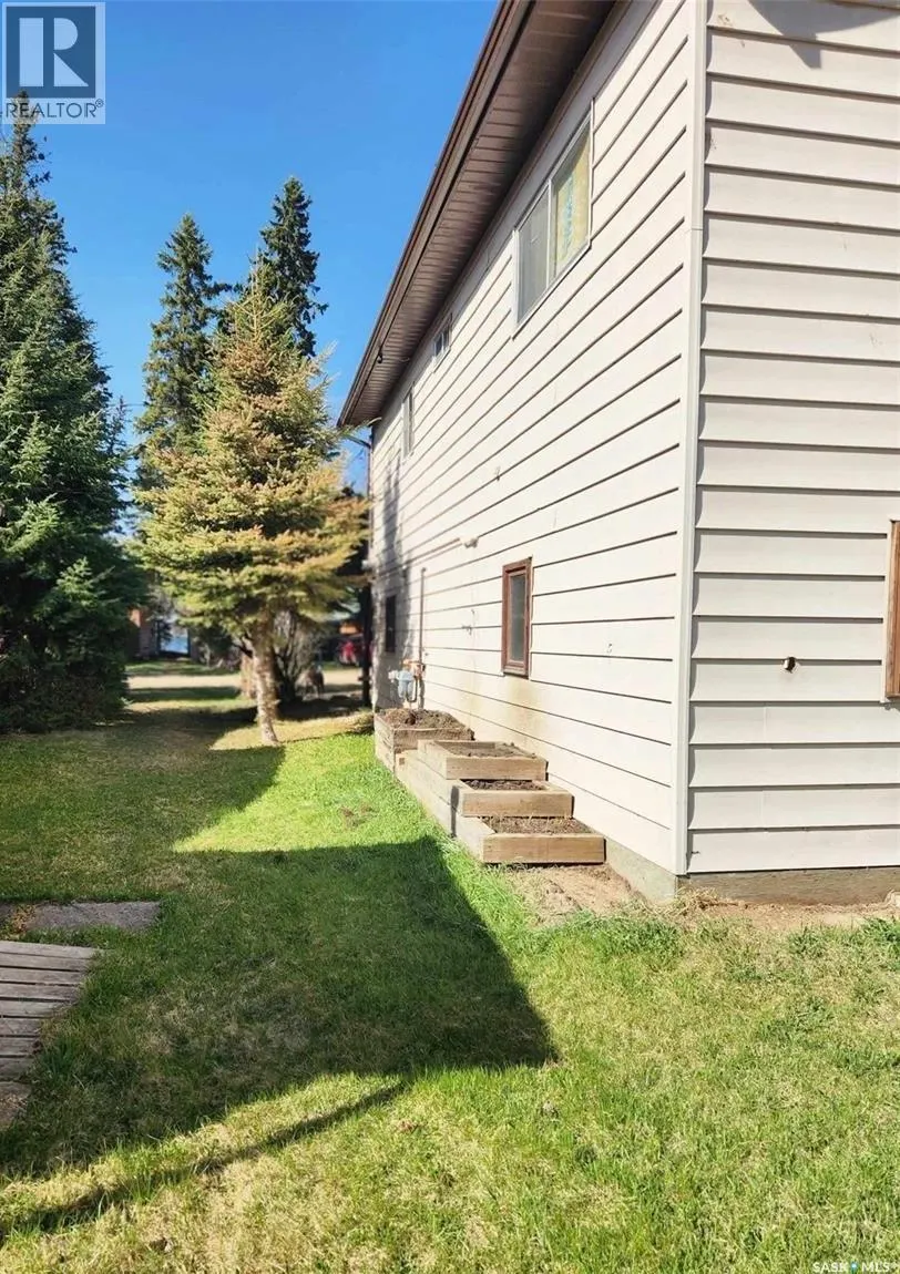 267 Lakeshore DRIVE
