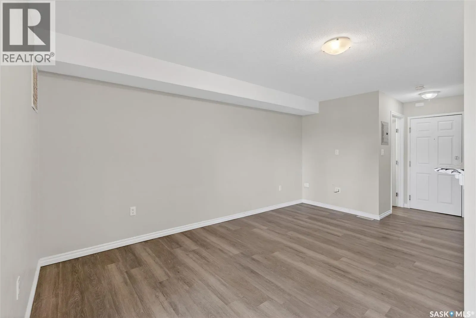 109 515 28th STREET E