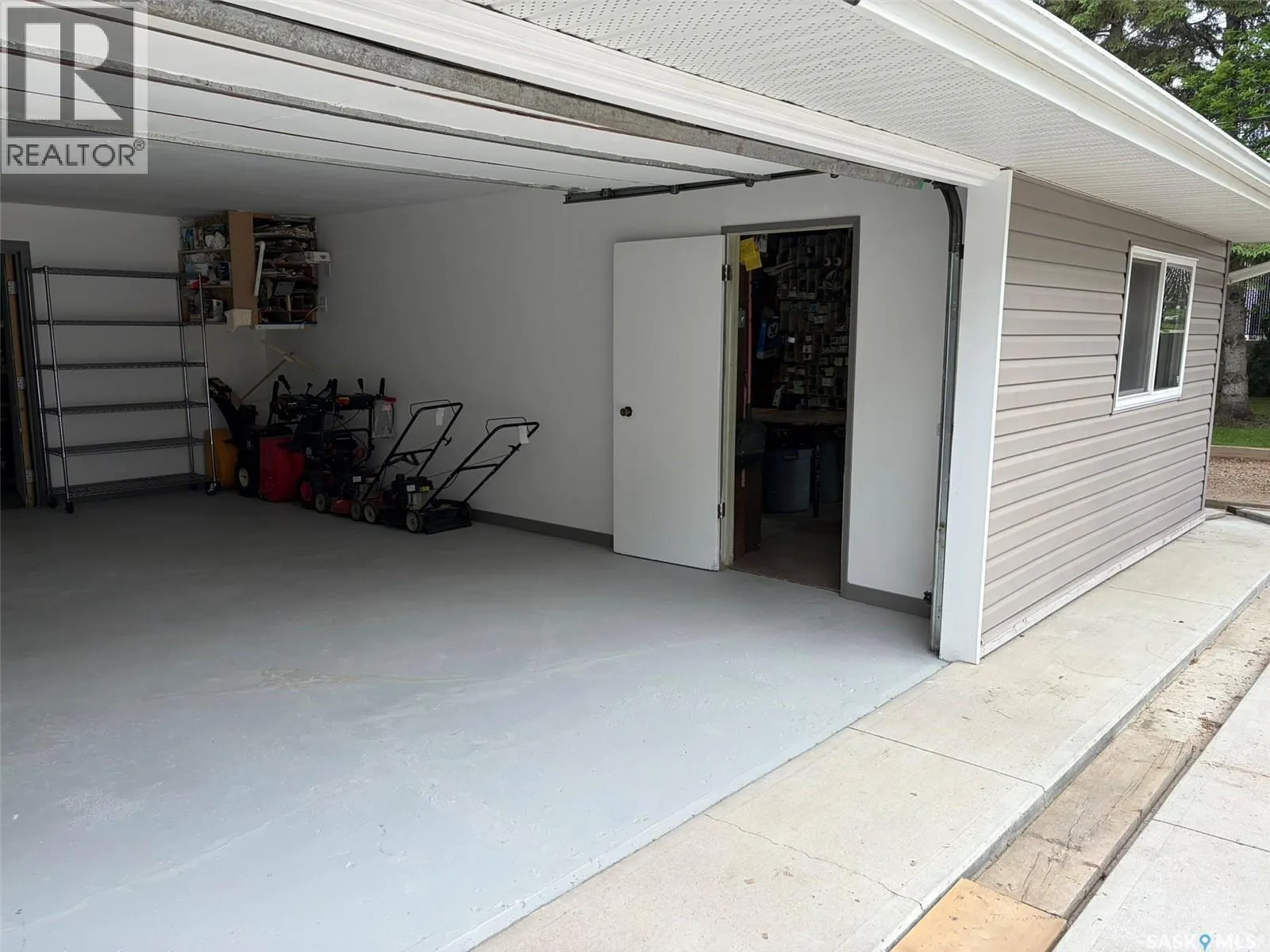 310 34th STREET W