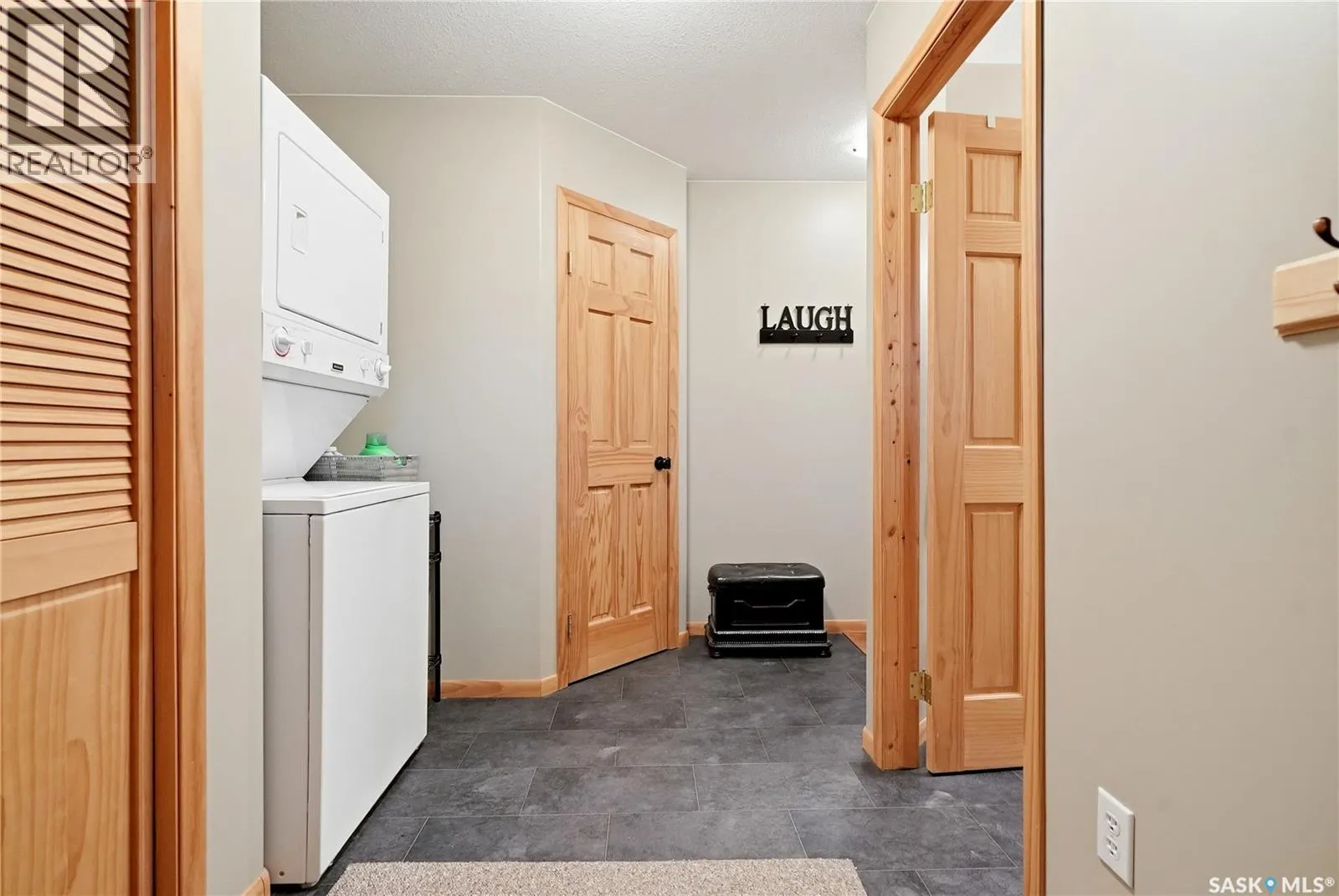 10 Islander DRIVE