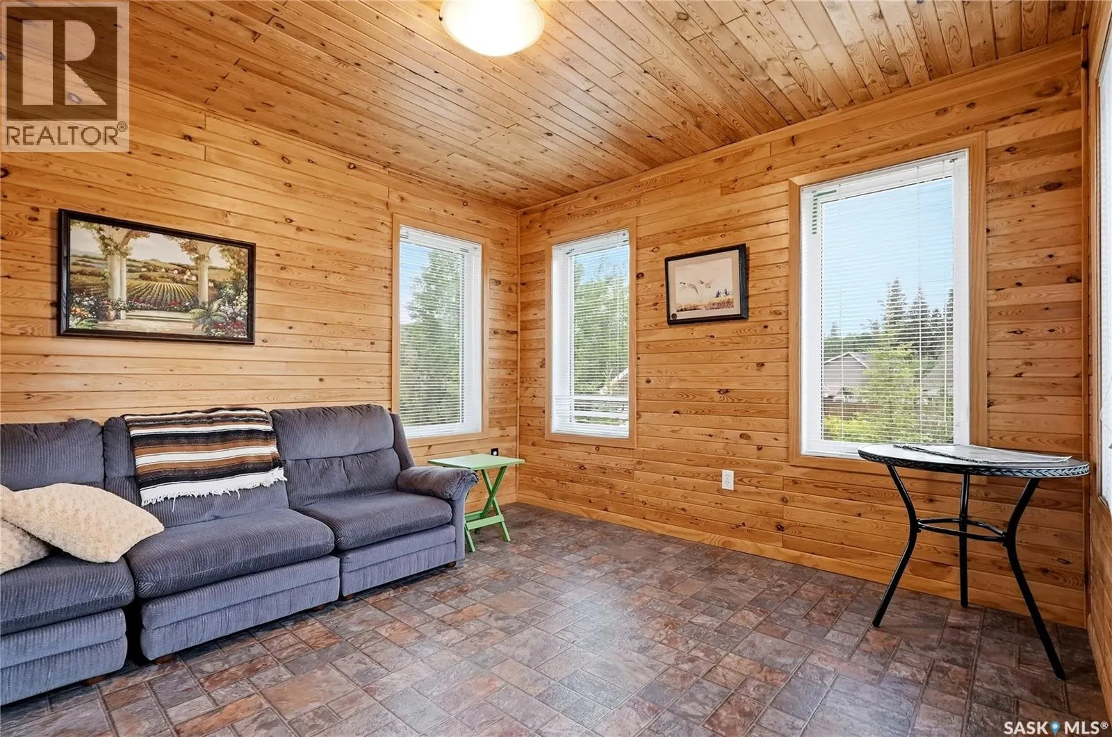10 Islander DRIVE
