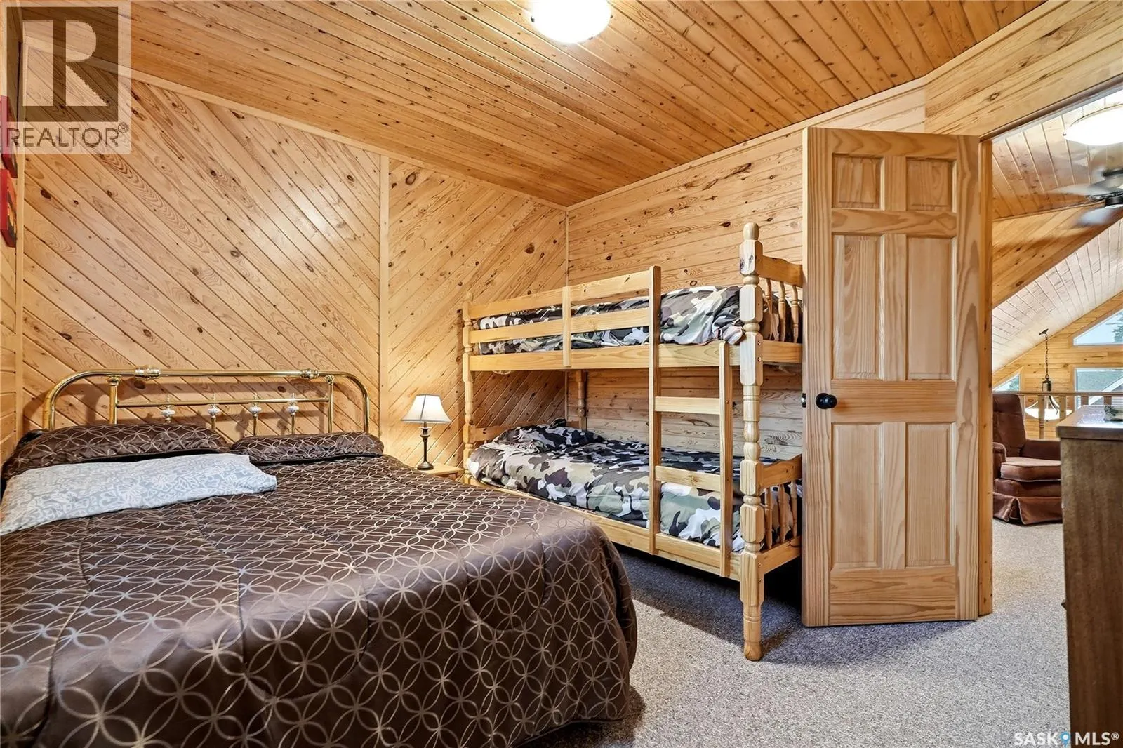 10 Islander DRIVE