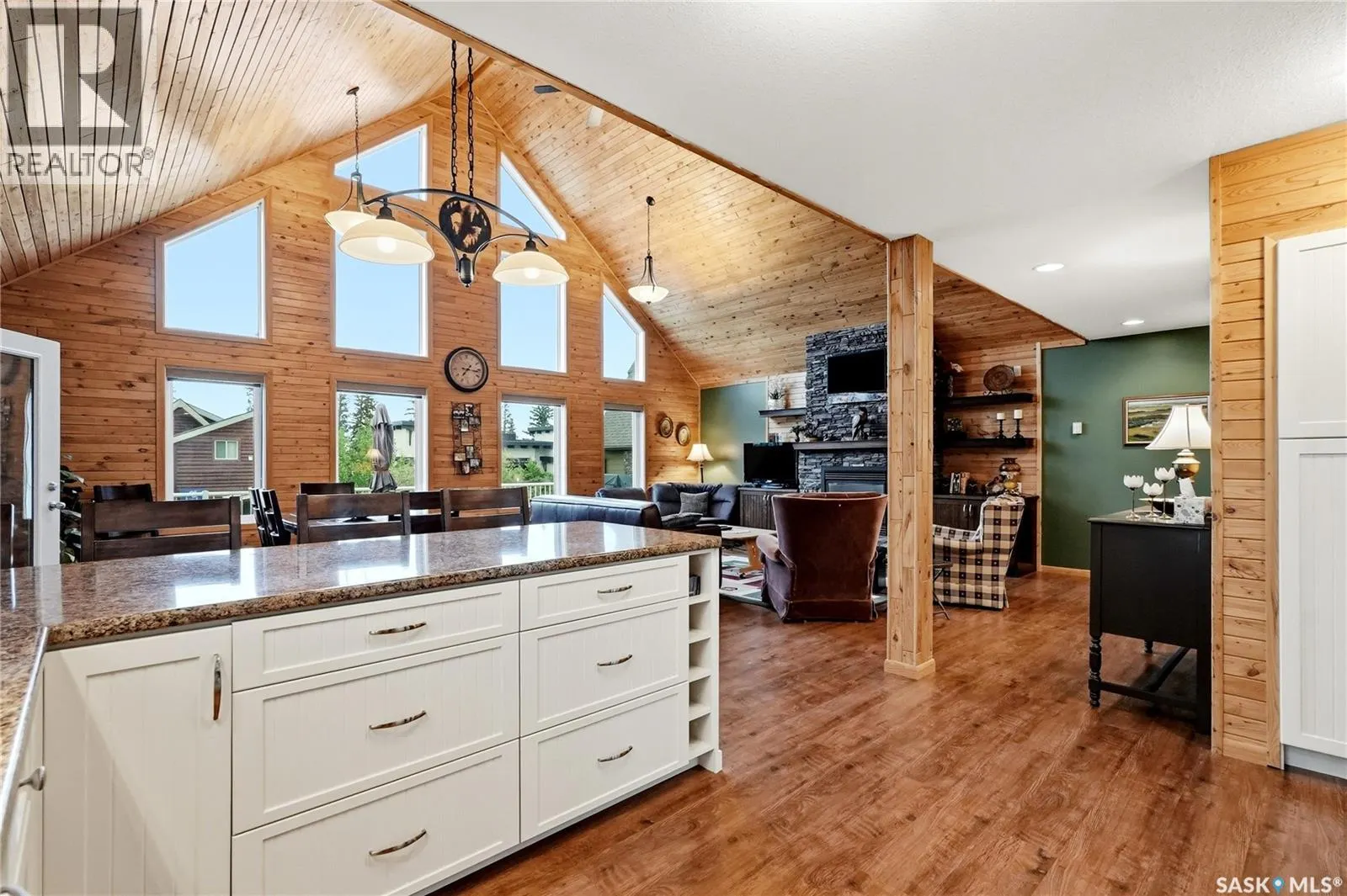 10 Islander DRIVE