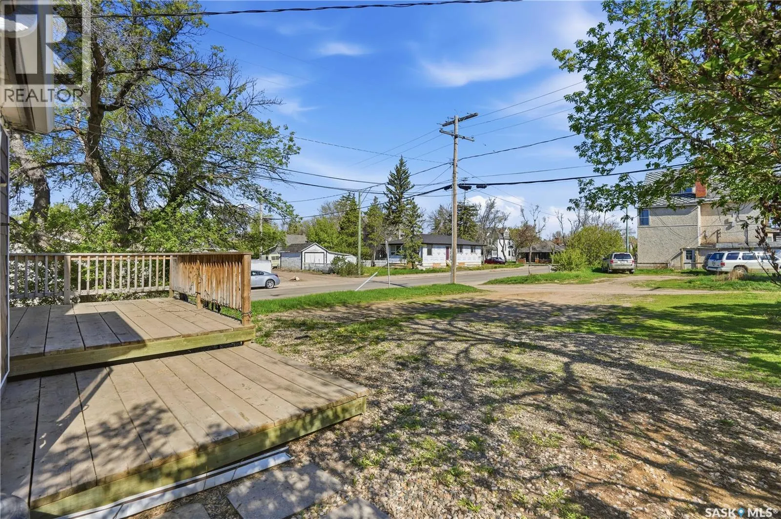 174 Ominica STREET W