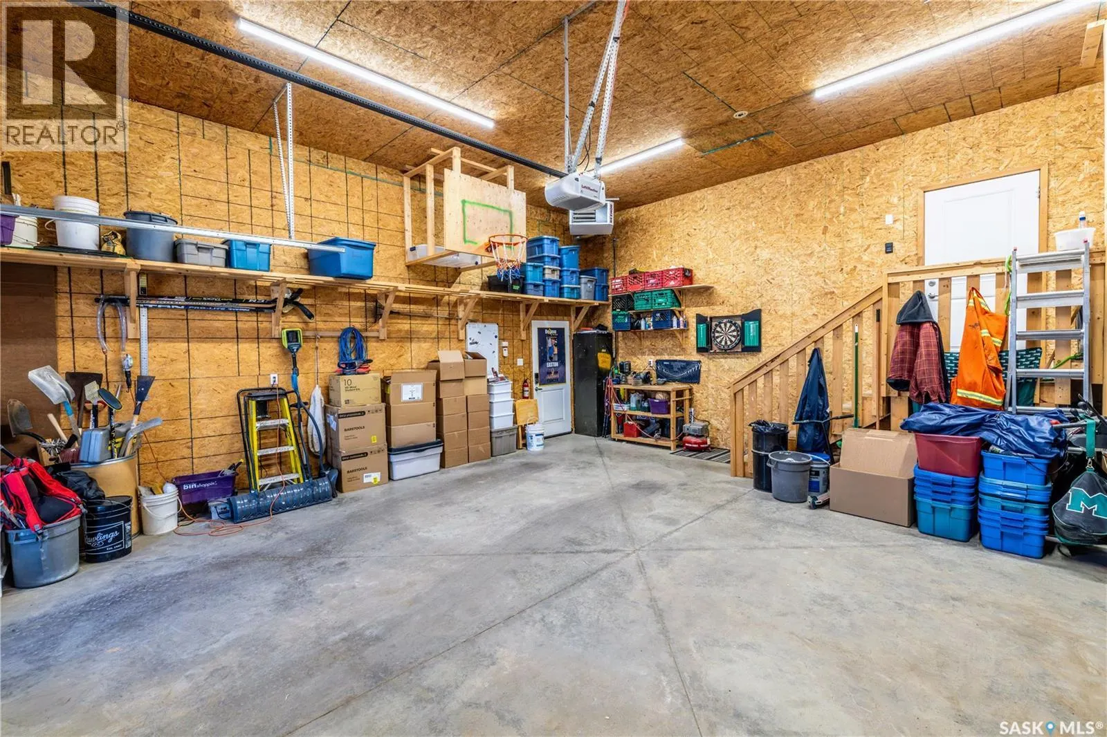 1178 Meier DRIVE