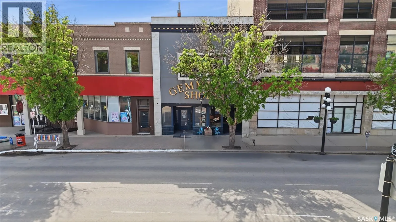 110 Main STREET N