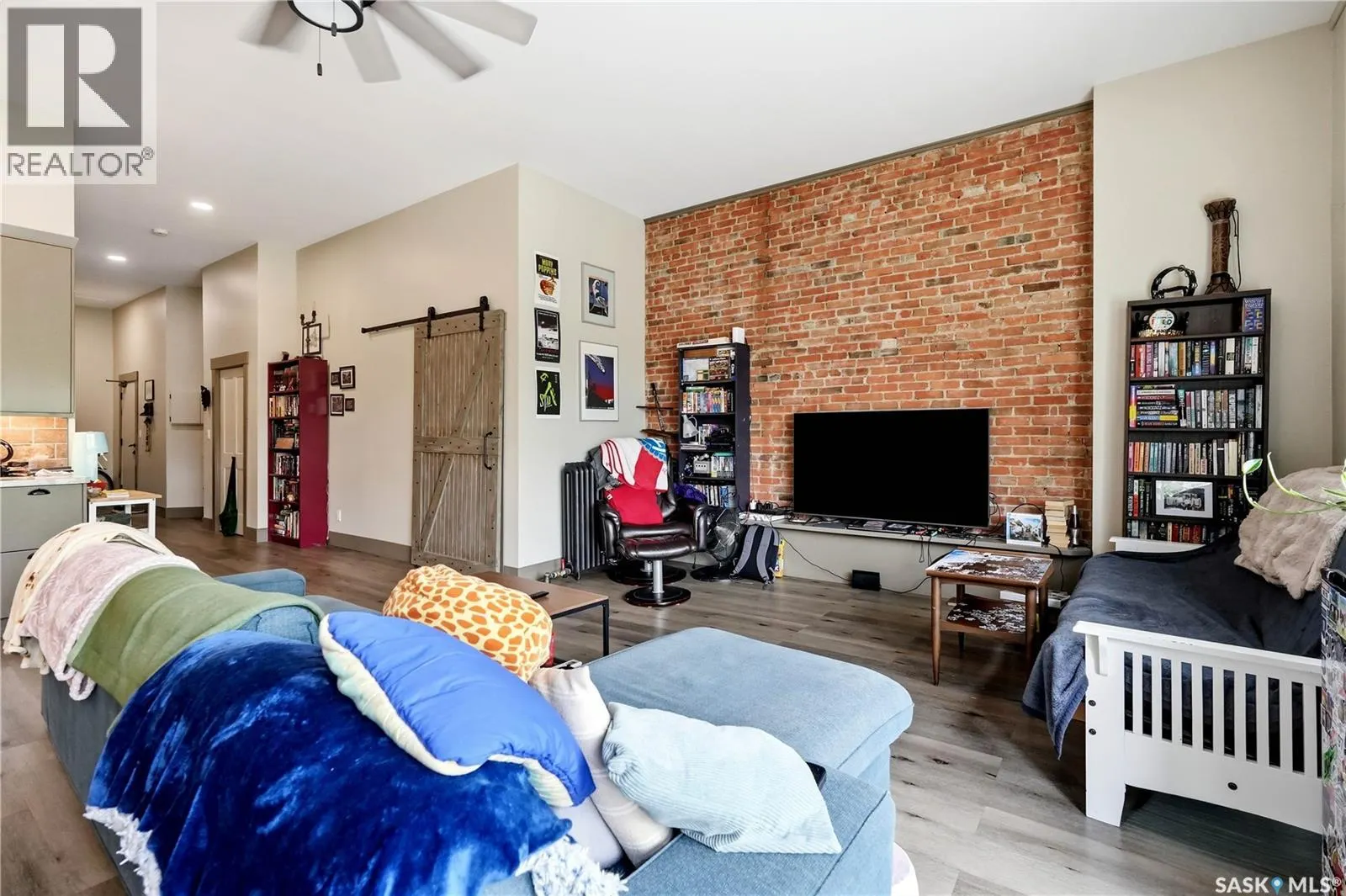 110 Main STREET N