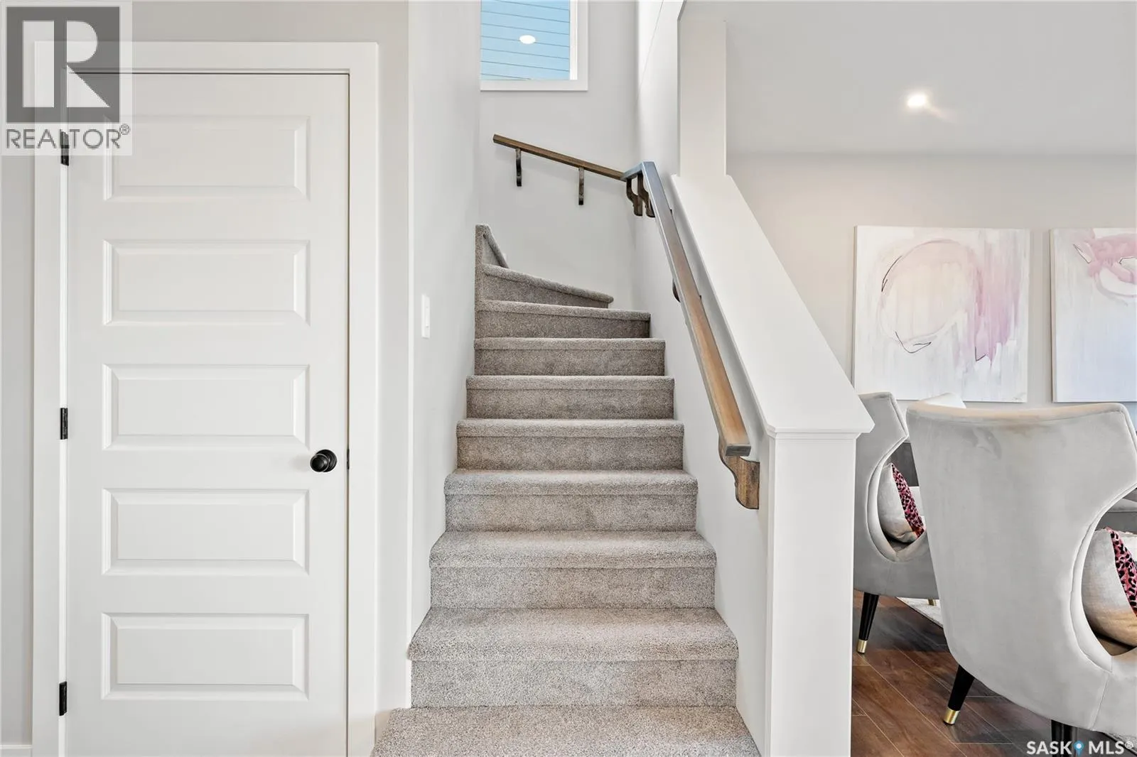 10 Vancouver CRESCENT