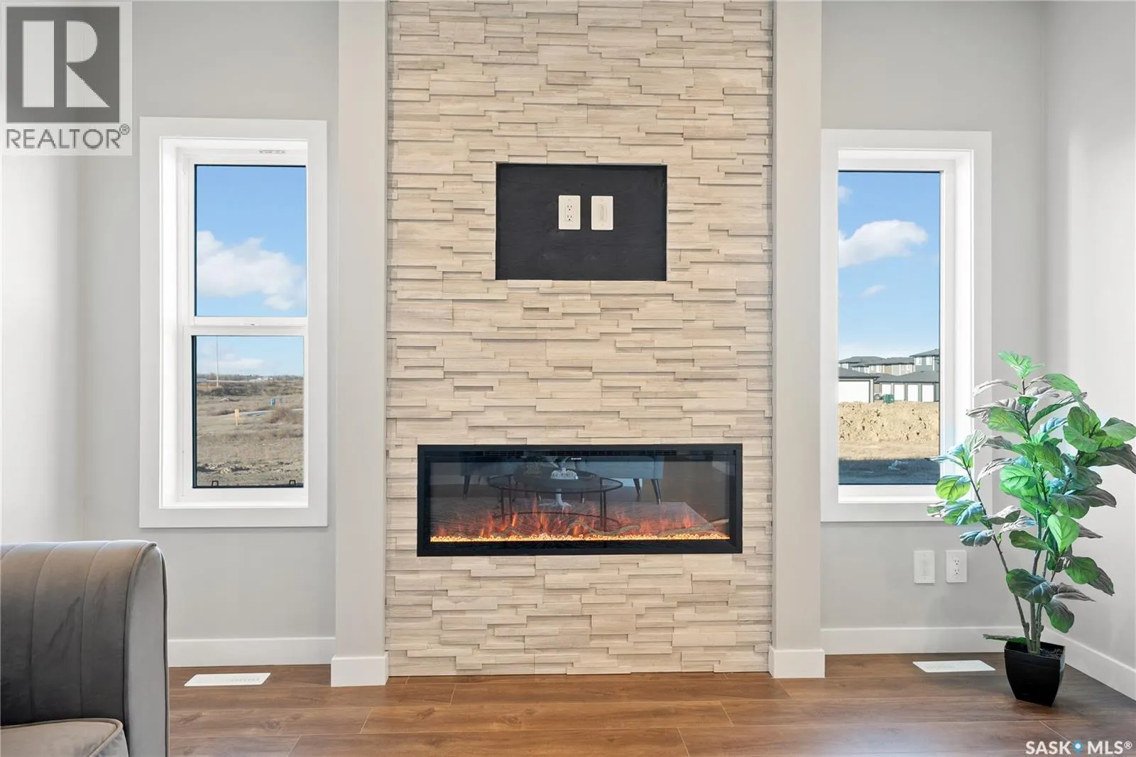 10 Vancouver CRESCENT