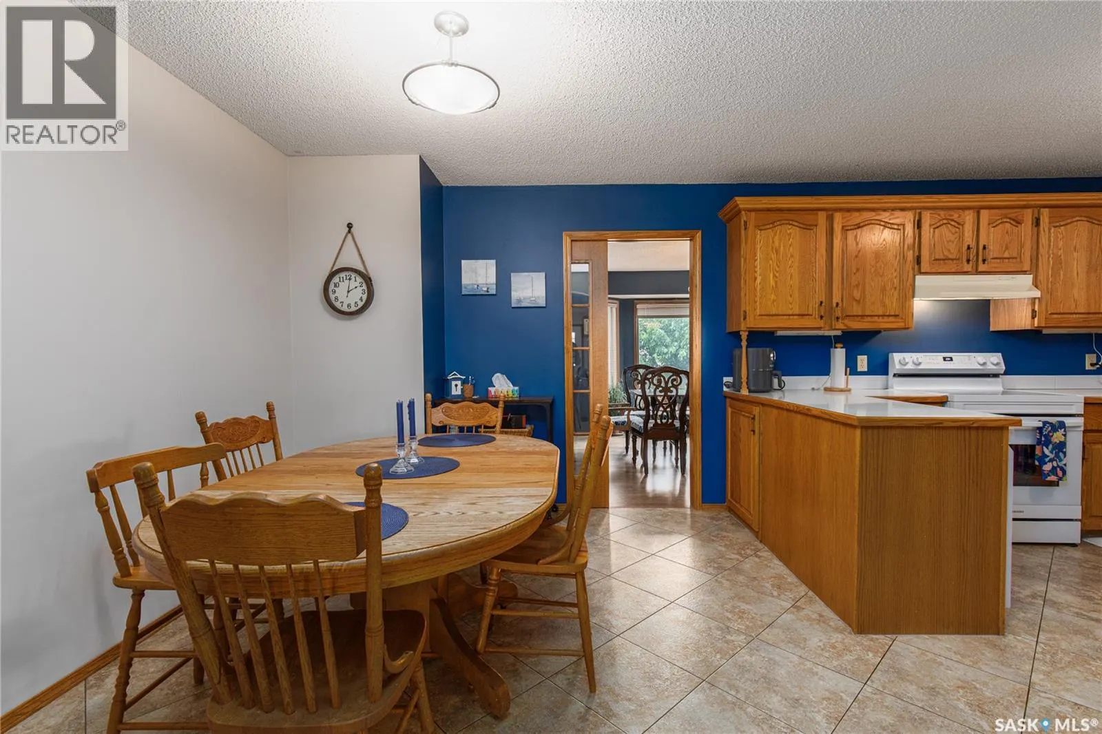 21 Thorn CRESCENT