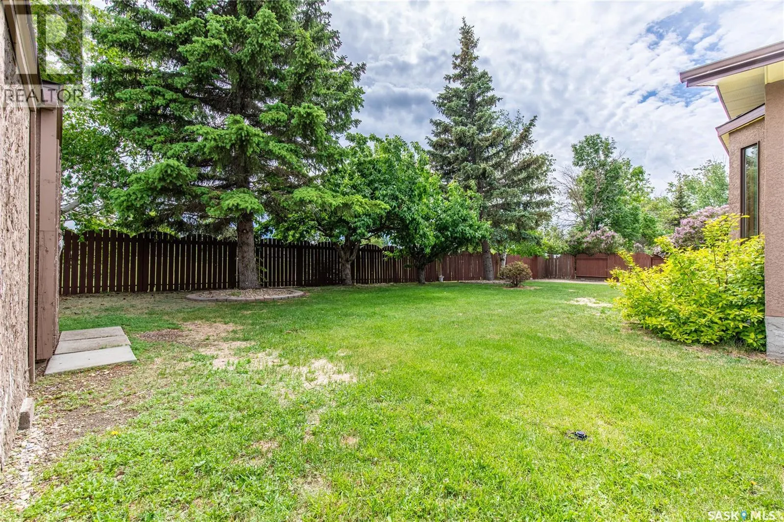 21 Thorn CRESCENT