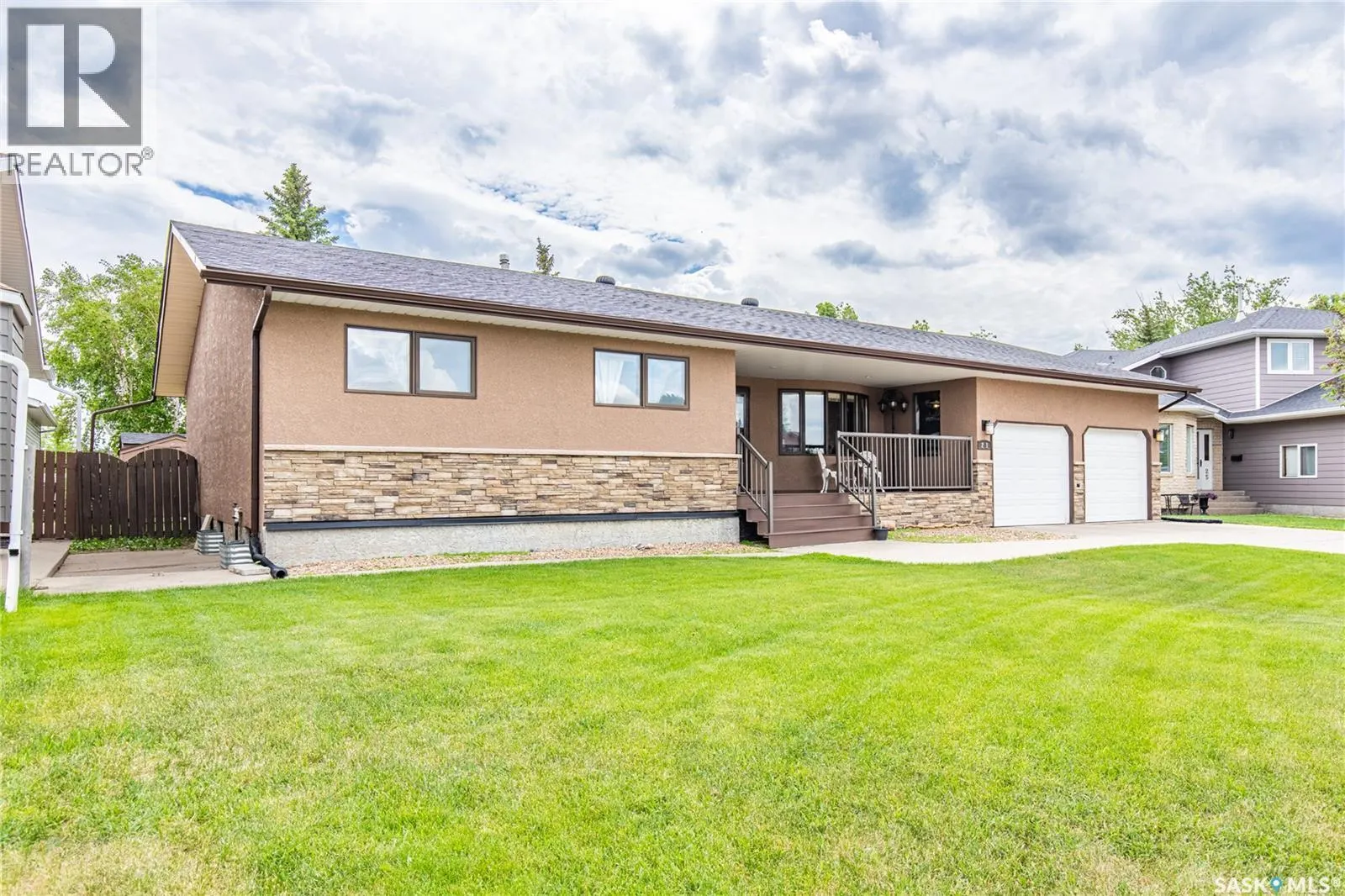 21 Thorn CRESCENT