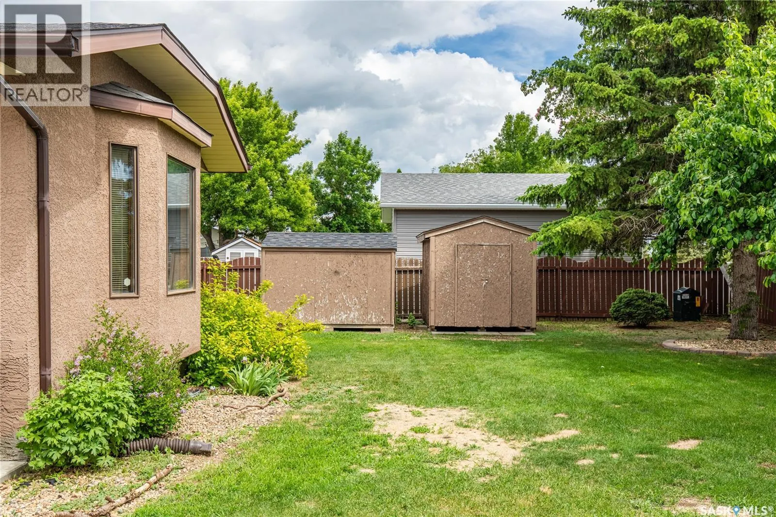 21 Thorn CRESCENT