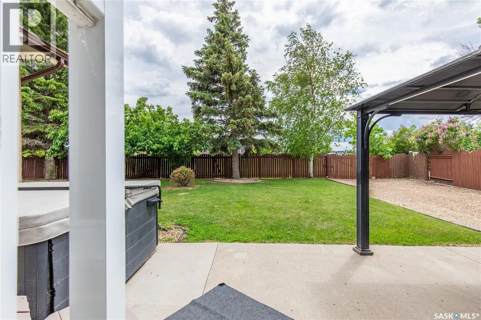 21 Thorn CRESCENT