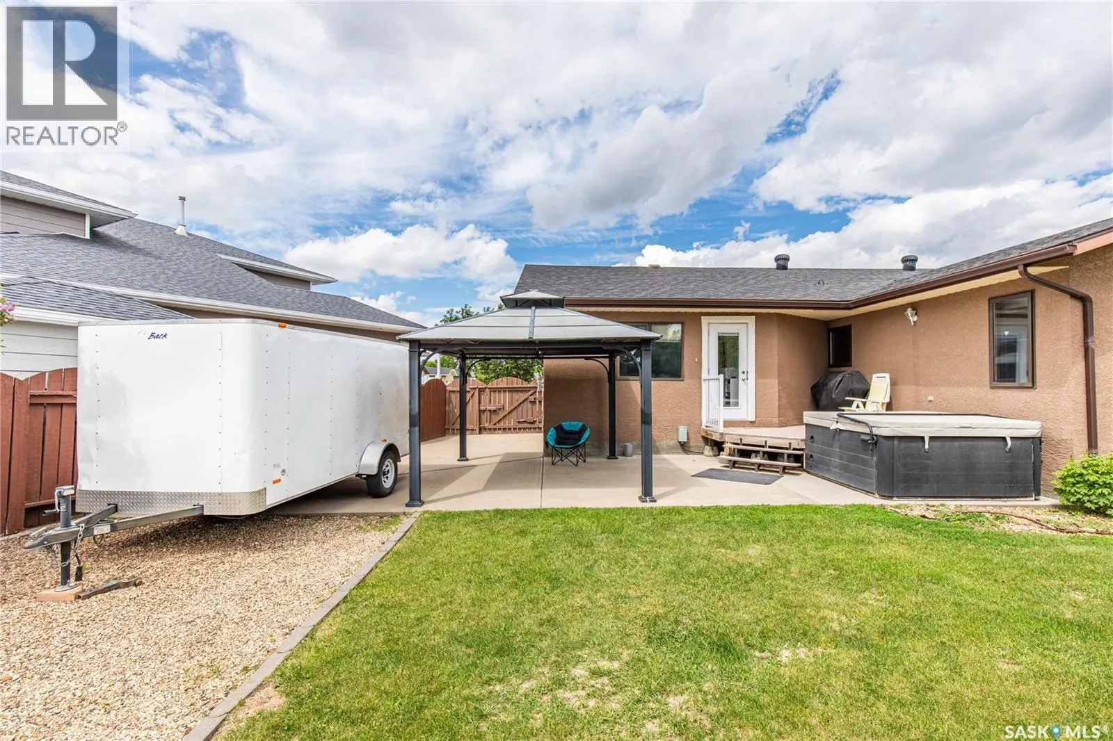 21 Thorn CRESCENT
