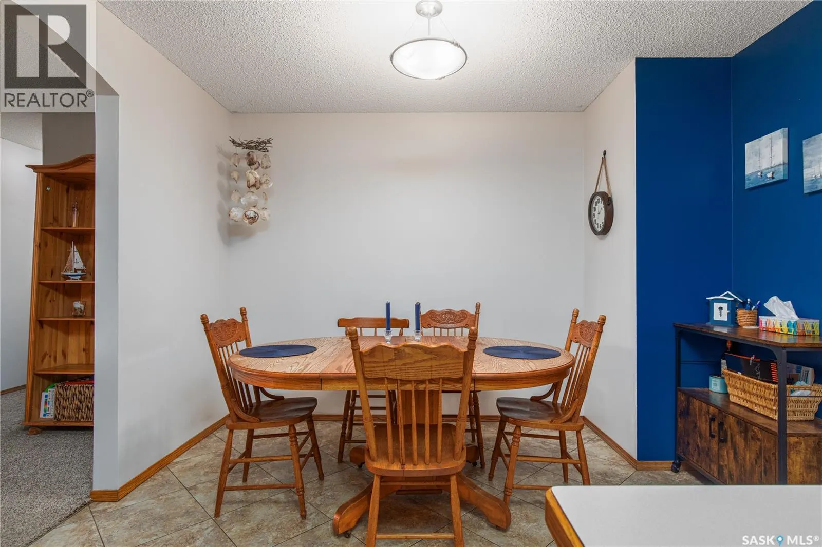 21 Thorn CRESCENT