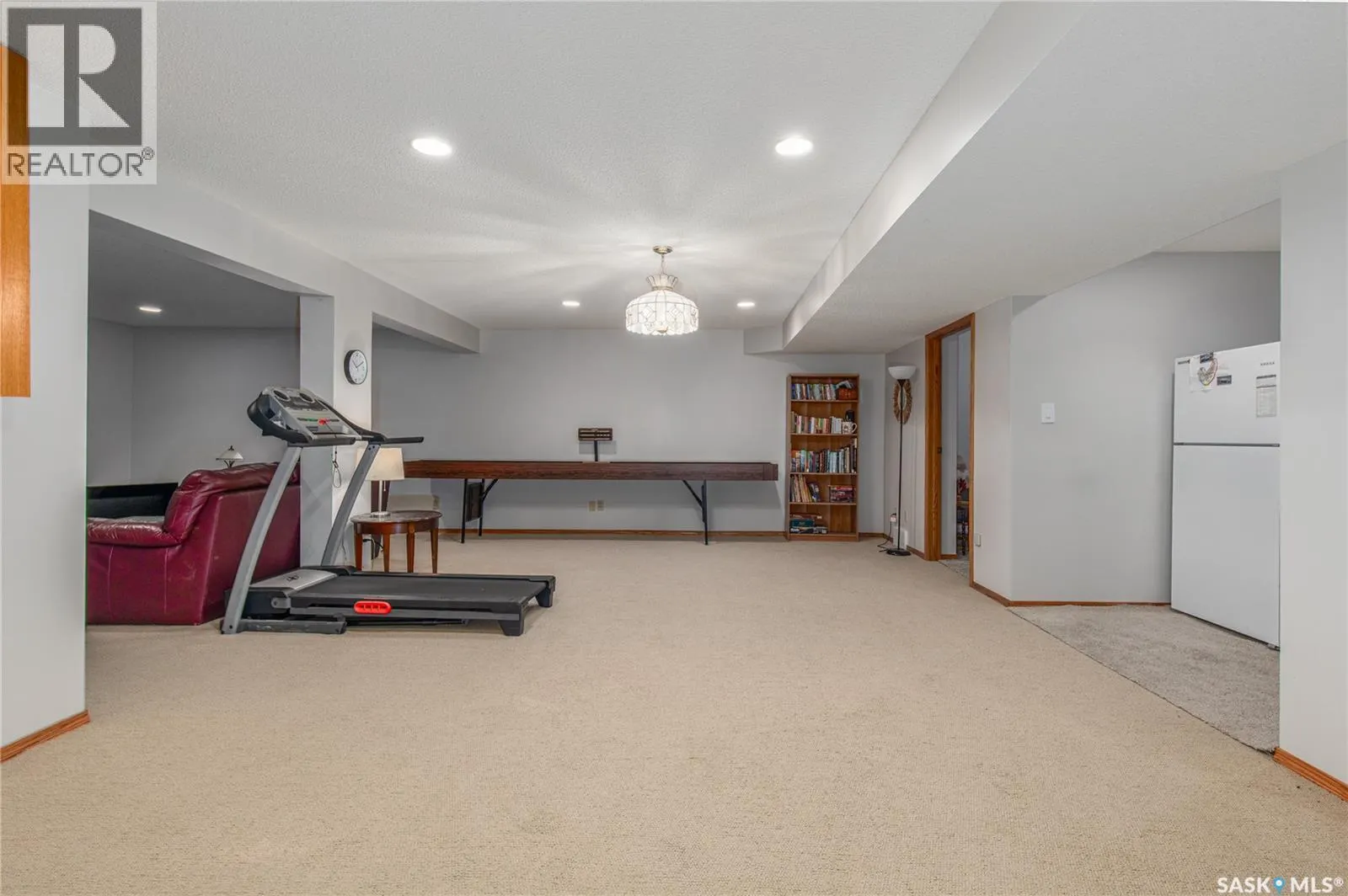 21 Thorn CRESCENT