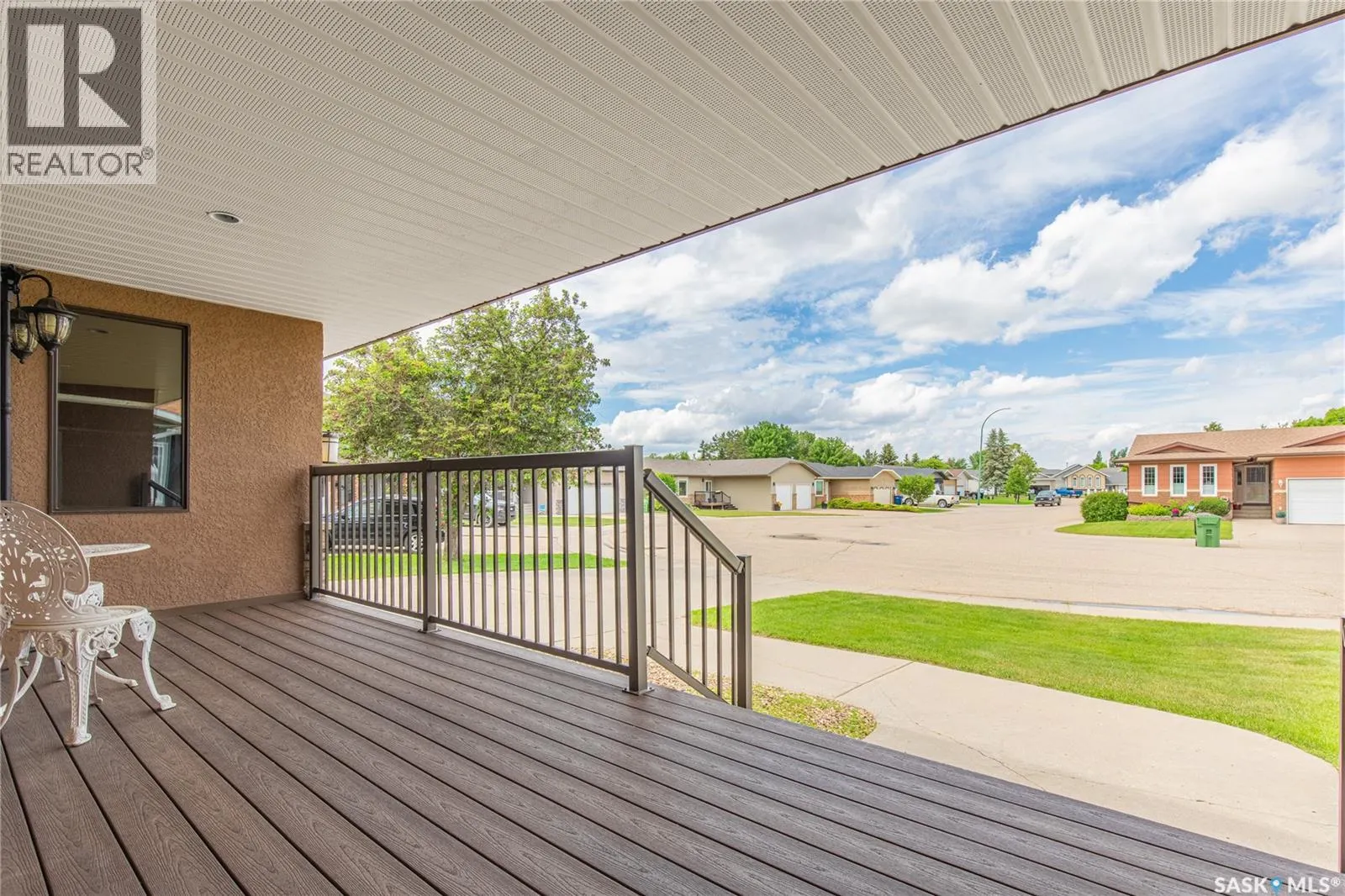 21 Thorn CRESCENT