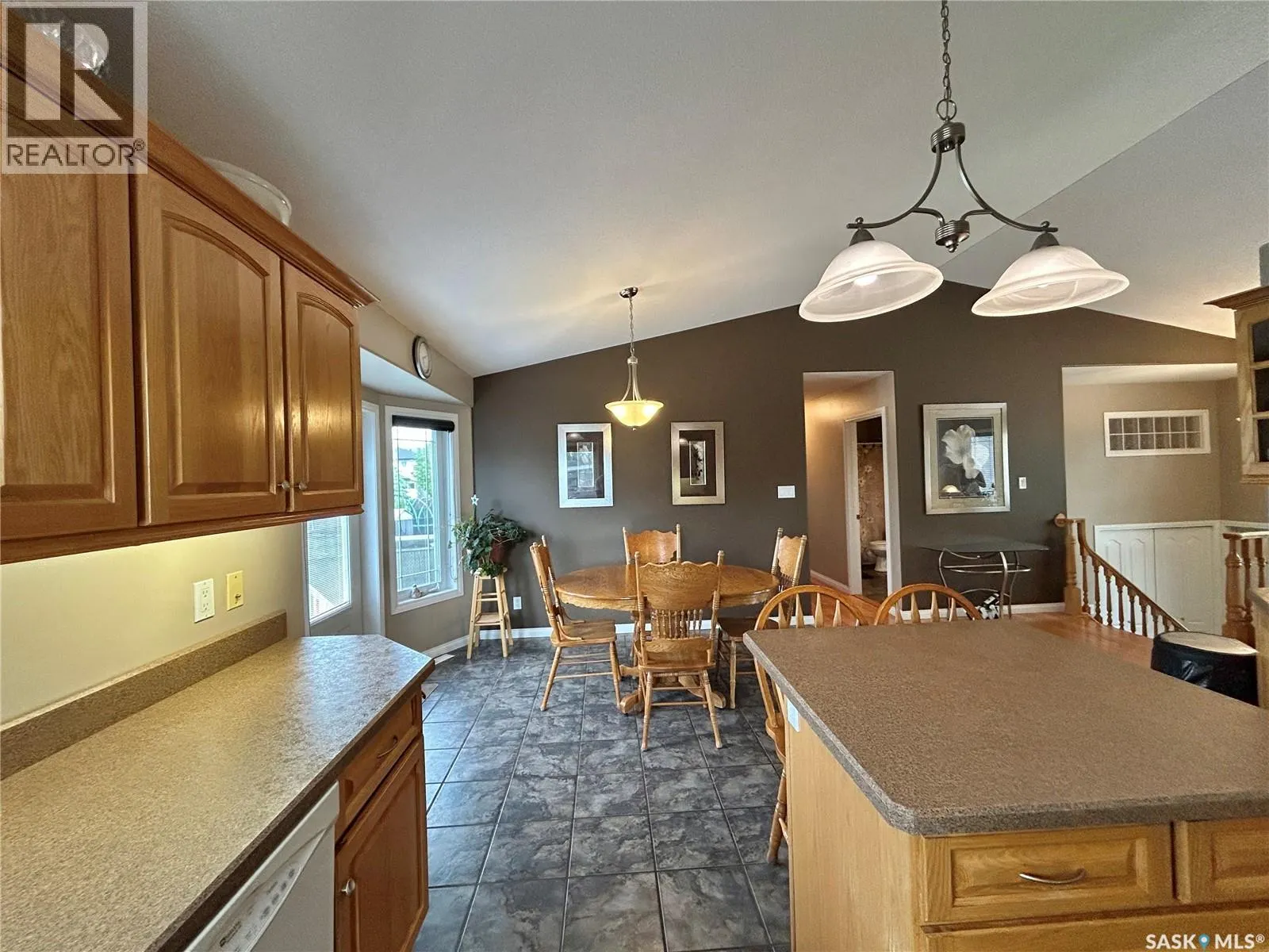 71 Longpre CRESCENT