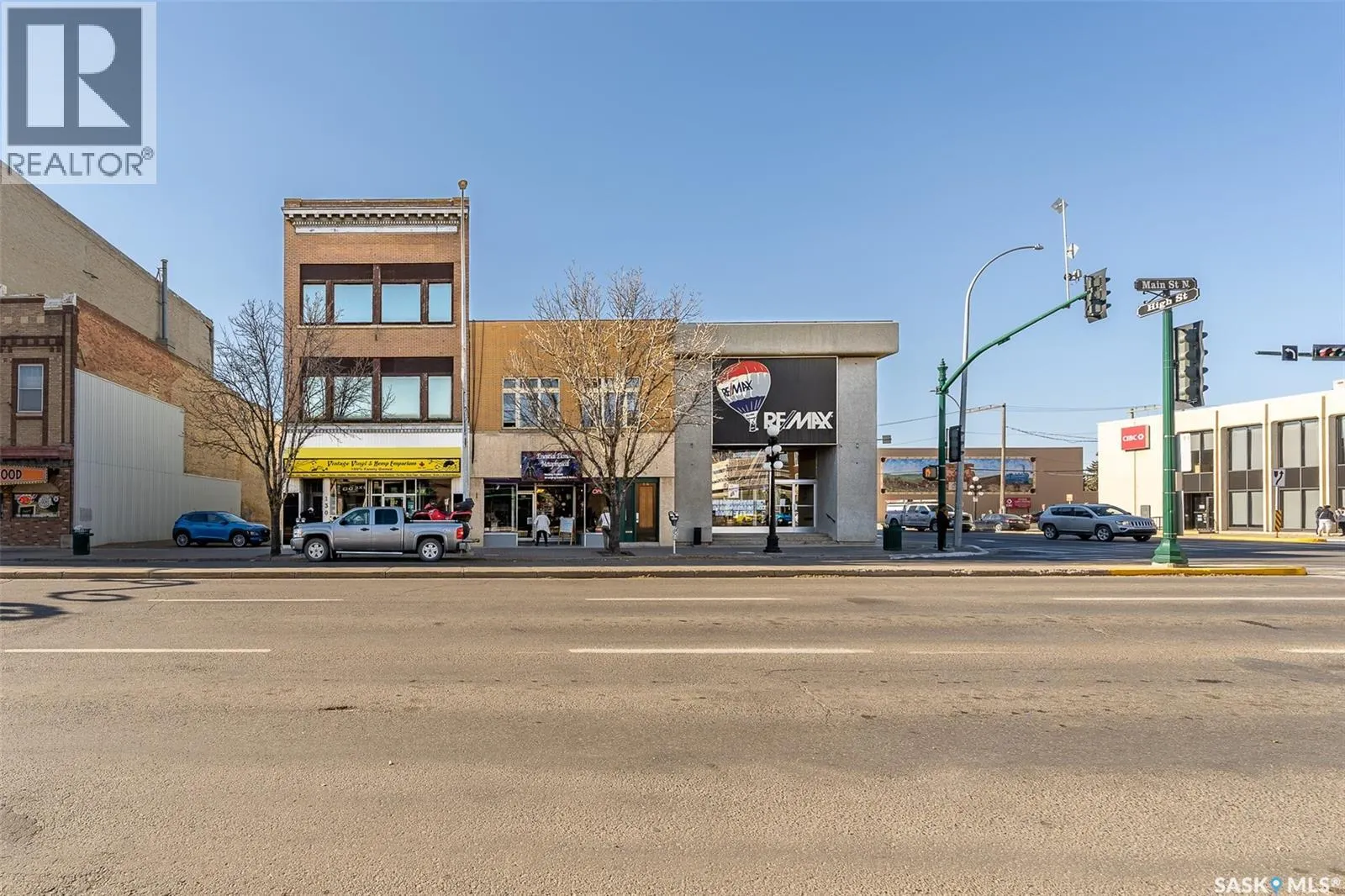 130 Main STREET N