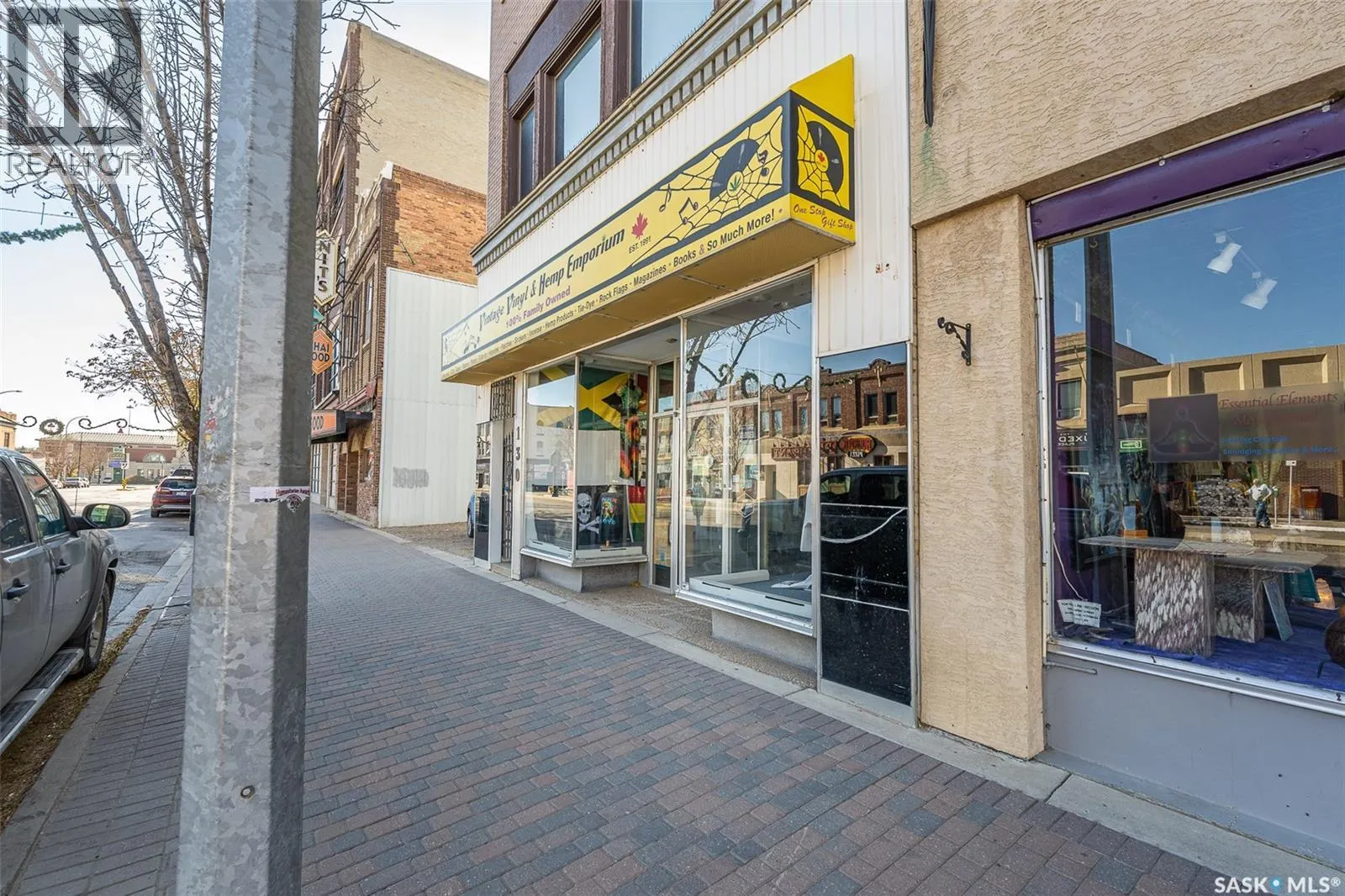 130 Main STREET N