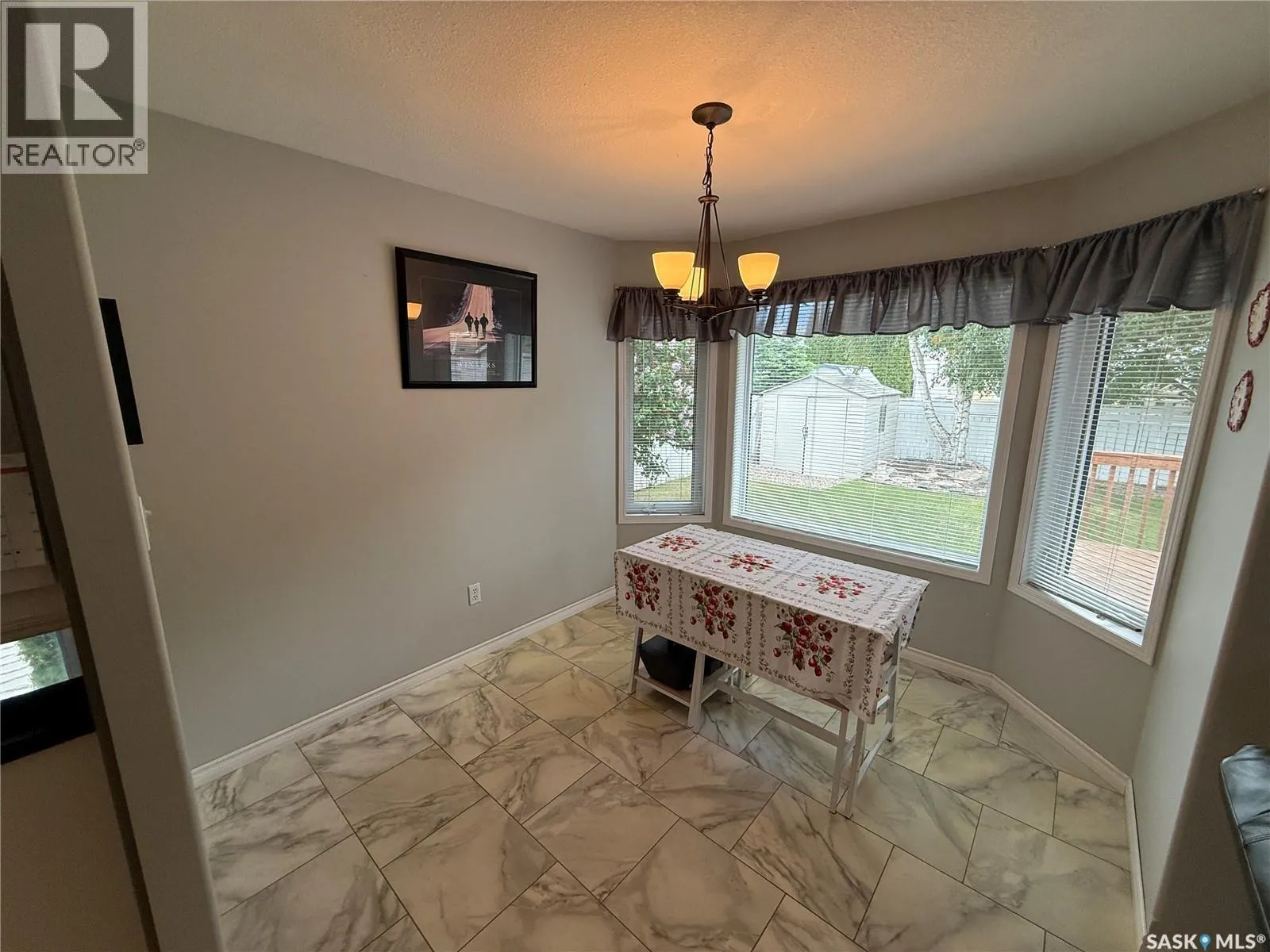 708 Adamson CRESCENT