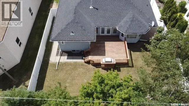 708 Adamson CRESCENT