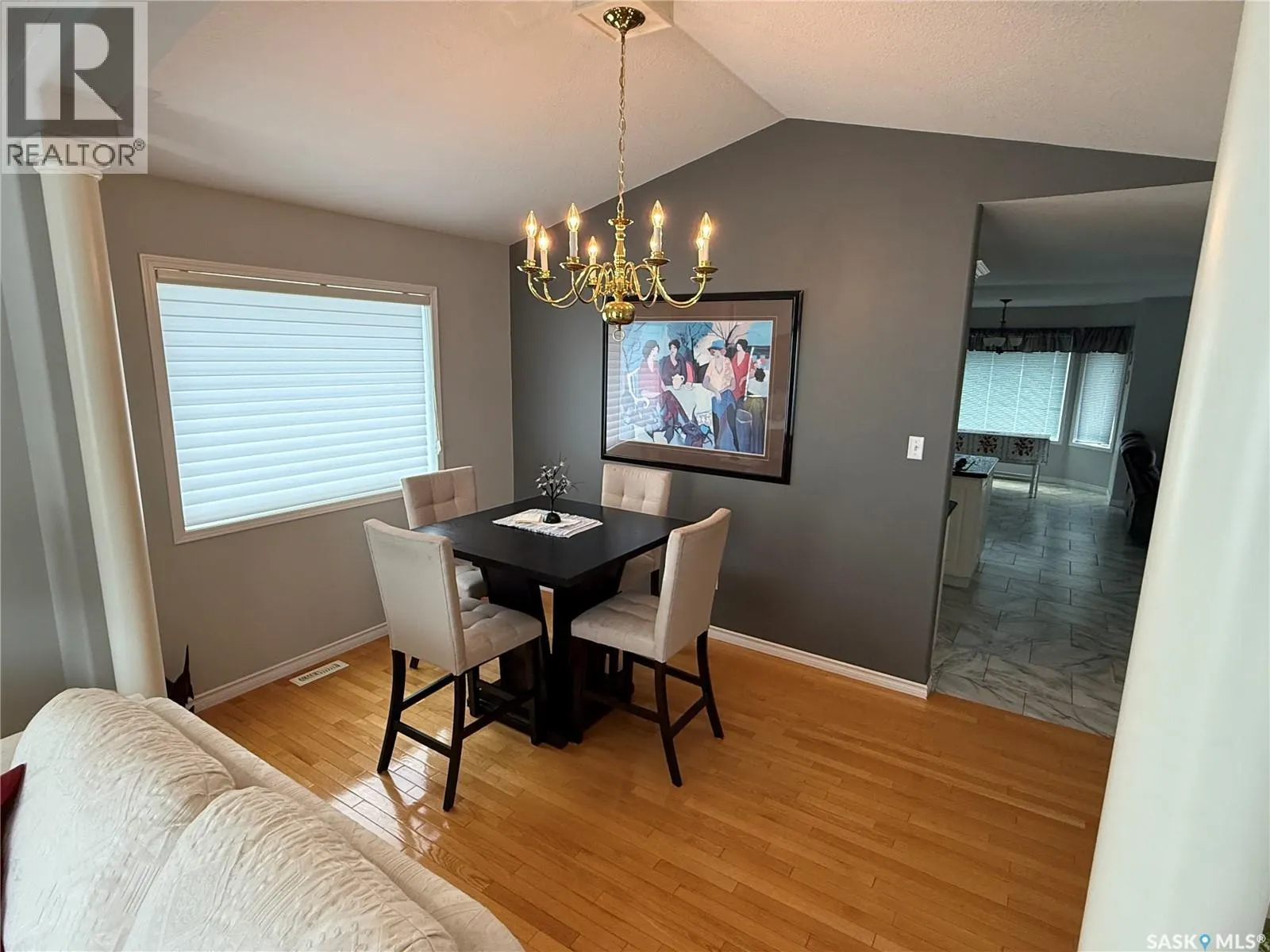 708 Adamson CRESCENT