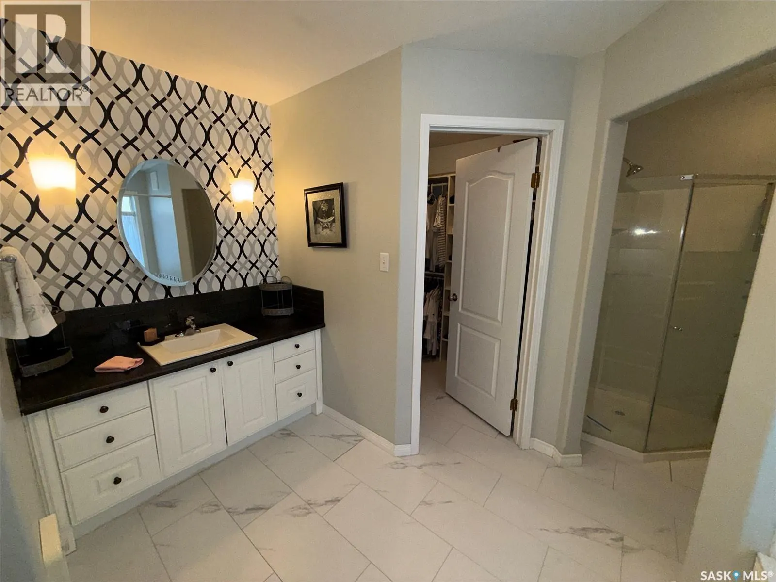 708 Adamson CRESCENT