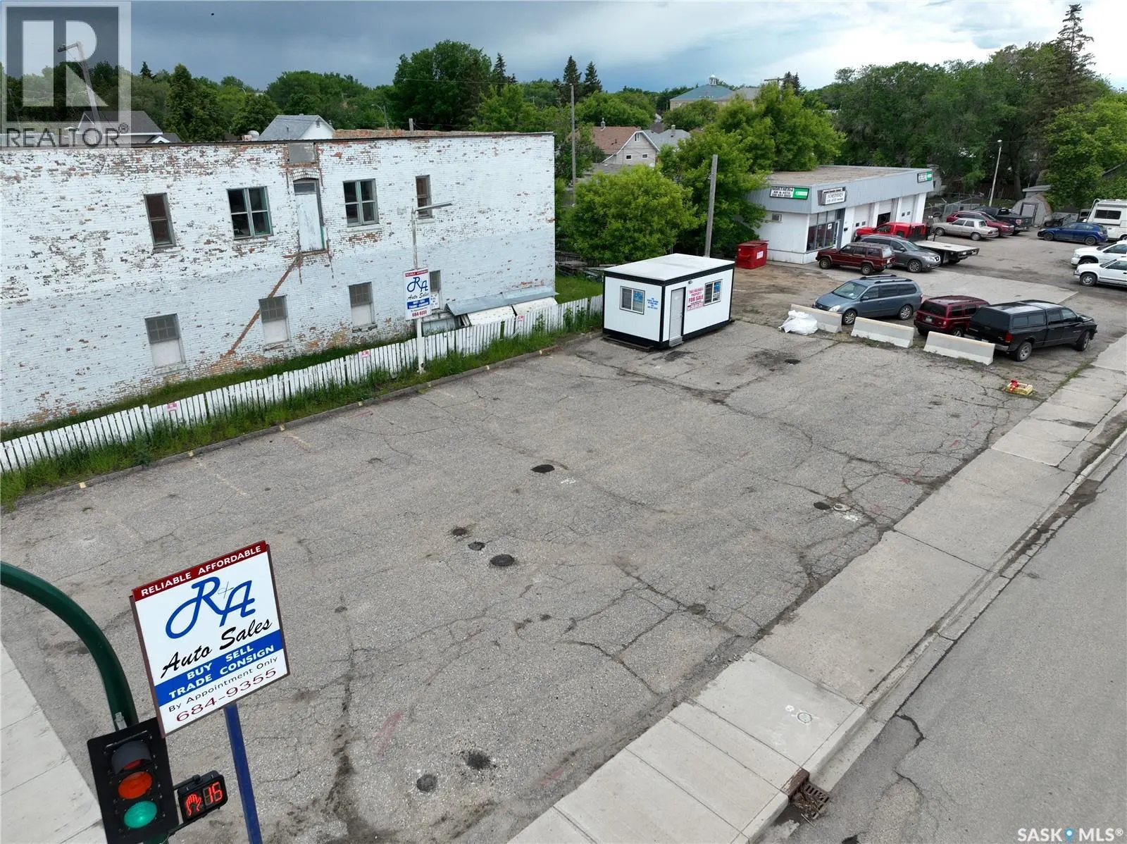 401 Lillooet STREET W