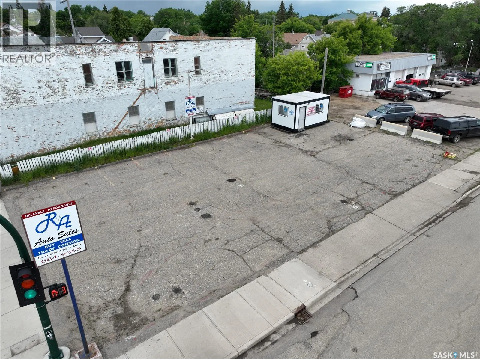 401 Lillooet STREET W