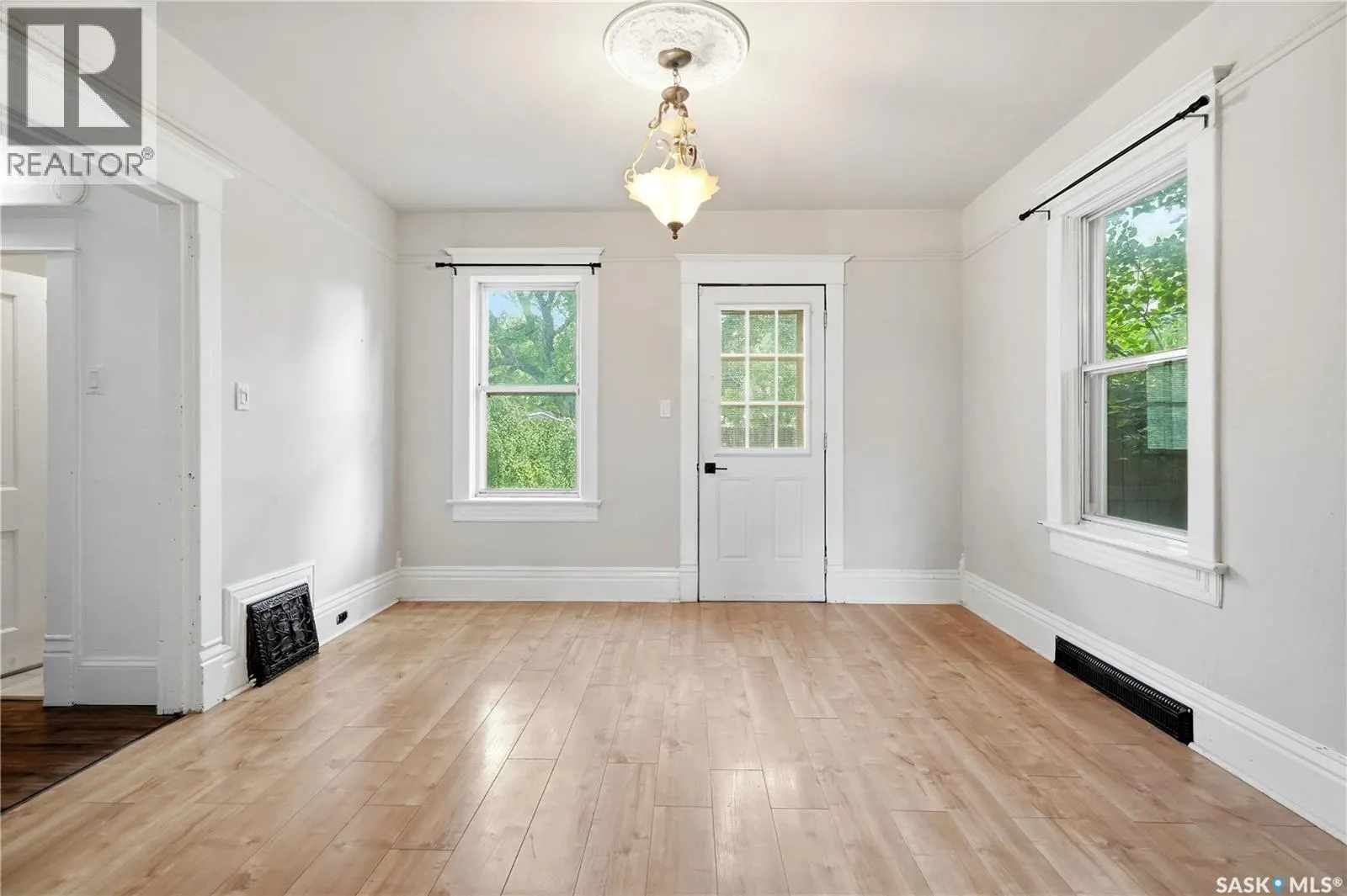 447 Duffield STREET W