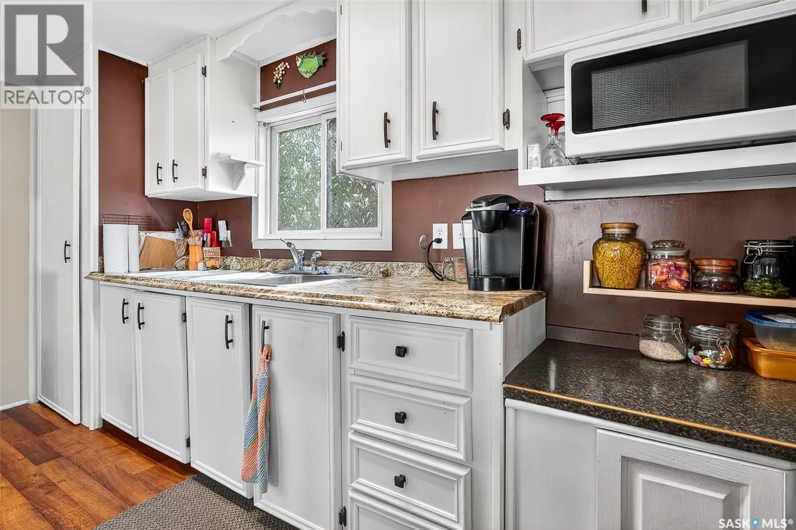 #B19       1455 9th AVENUE NE