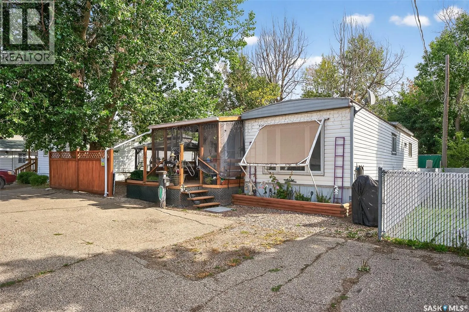 #B19       1455 9th AVENUE NE