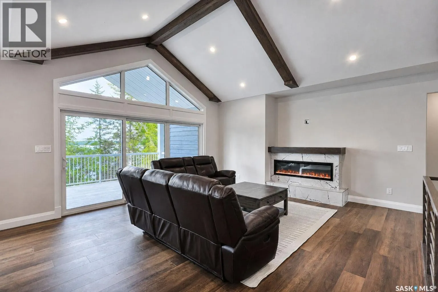 153 Ward DRIVE