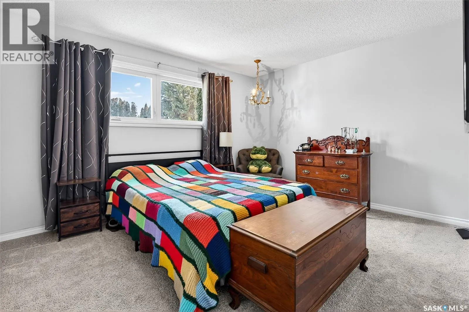 1321 Prince CRESCENT